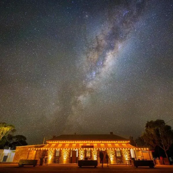 Prairie Hotel to Adelaide Airport (ADL) premium and luxurious chauffeur service