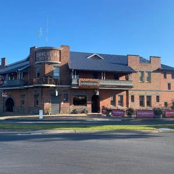 COMMERCIAL HOTEL KANIVA to Melbourne Airport premium and luxurious chauffeur service