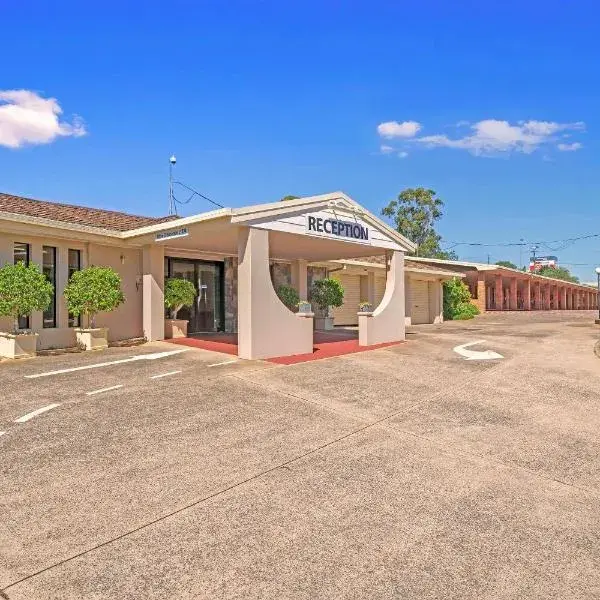 Comfort Inn Glenfield to Brisbane Airport (BNE) premium and luxurious chauffeur service