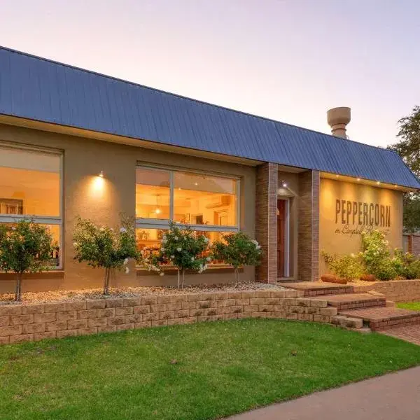 Quality Inn Swan Hill to Melbourne Airport premium and luxurious chauffeur service