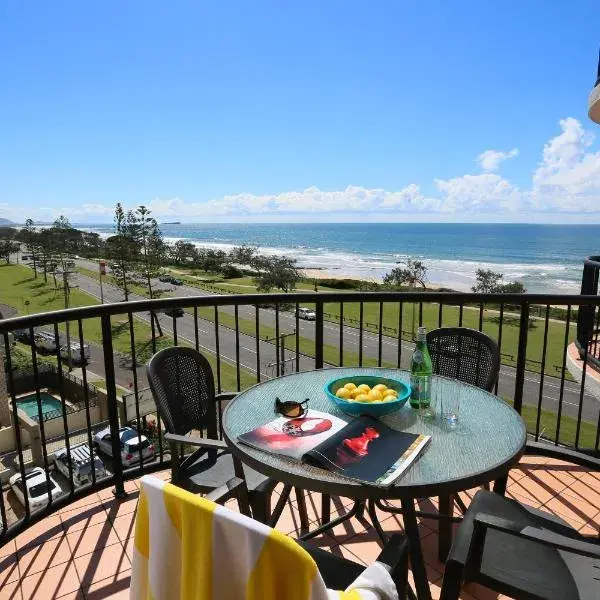 Ocean Boulevard to Brisbane Airport (BNE) premium and luxurious chauffeur service