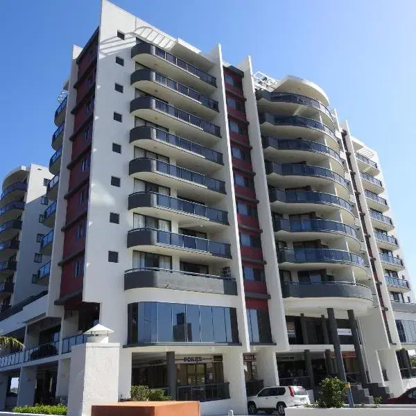 Springwood Tower Apartment Hotel to Brisbane Airport (BNE) premium and luxurious chauffeur service