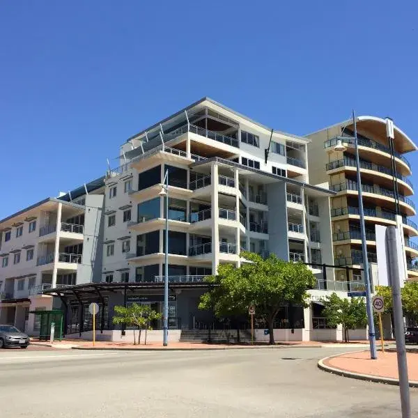 Spinnakers by Rockingham Apartments to Perth Airport (PER) premium and luxurious chauffeur service