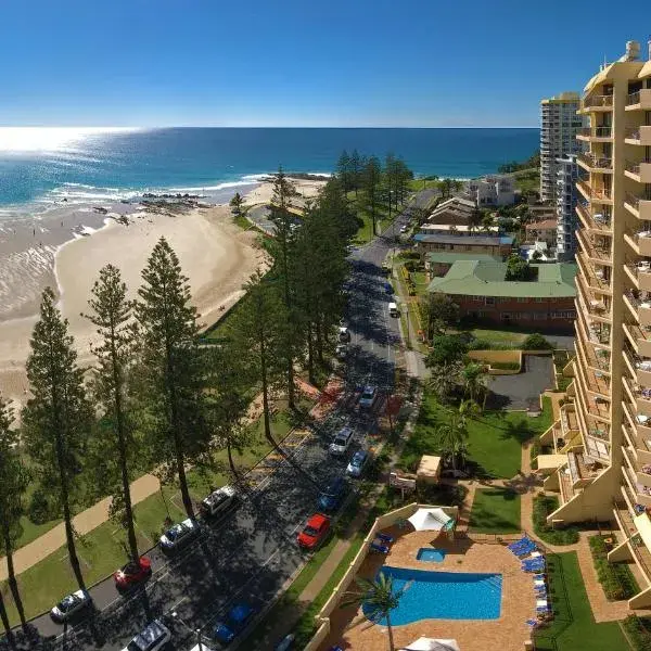 Columbia Beachfront Apartments on Rainbow Bay to Brisbane Airport (BNE) premium and luxurious chauffeur service