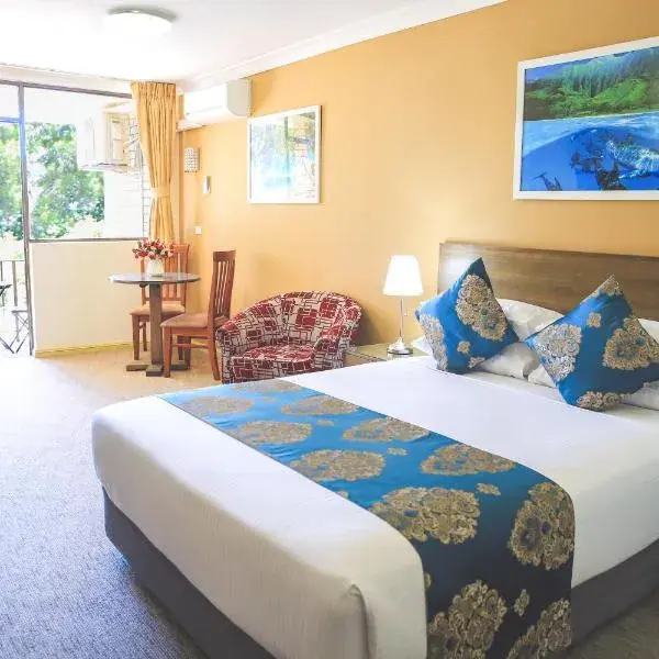 Ryde Inn to Sydney Airport (SYD) premium and luxurious chauffeur service