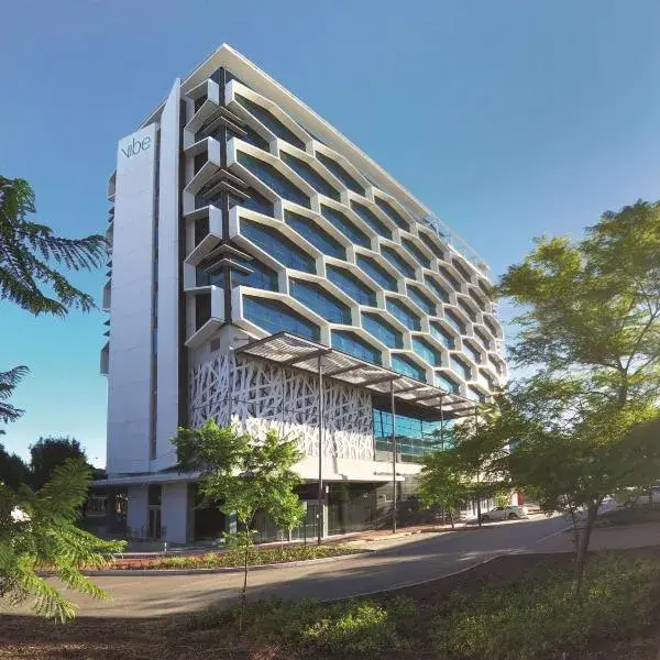 Vibe Hotel Subiaco Perth to Perth Airport (PER) premium and luxurious chauffeur service