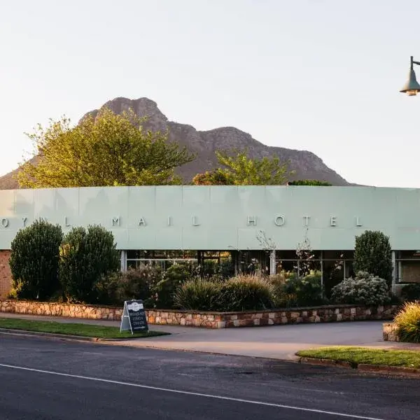 Royal Mail Hotel to Melbourne Airport premium and luxurious chauffeur service