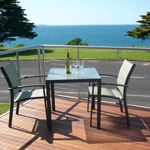 Seascape Accommodation to Melbourne Airport premium and luxurious chauffeur service