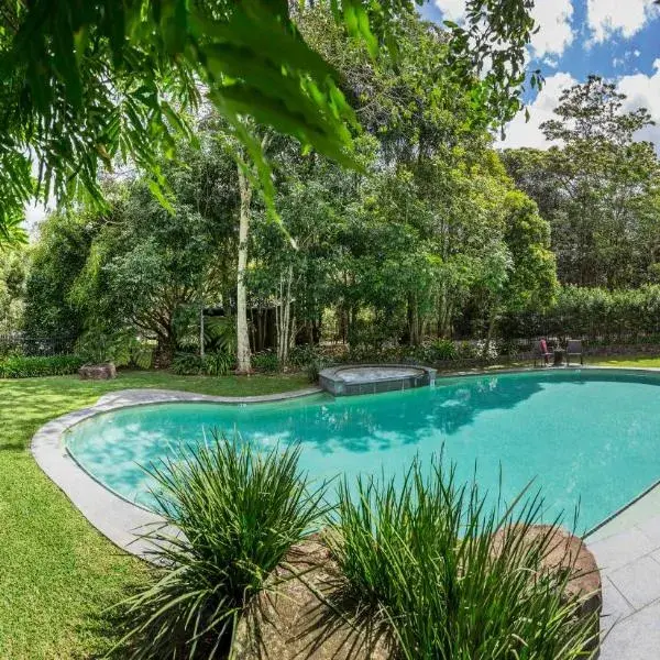Spicers Tamarind Retreat to Brisbane Airport (BNE) premium and luxurious chauffeur service