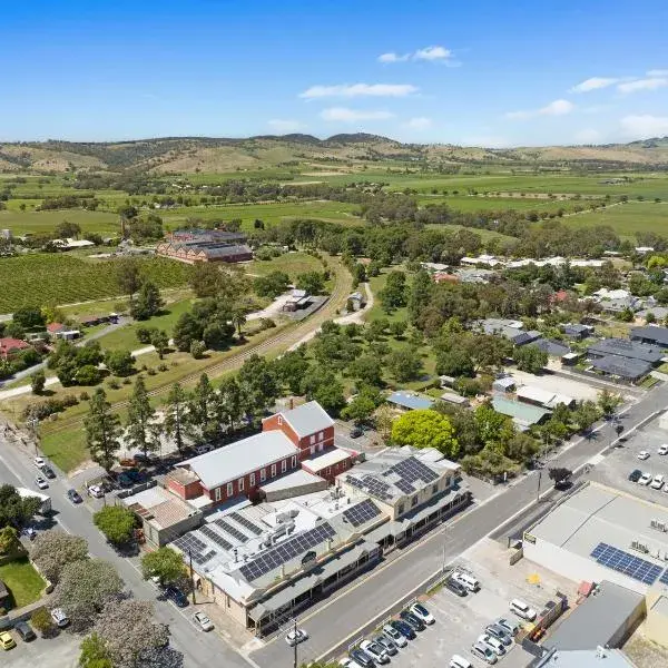 The Tanunda Club Guest Suites to Adelaide Airport (ADL) premium and luxurious chauffeur service
