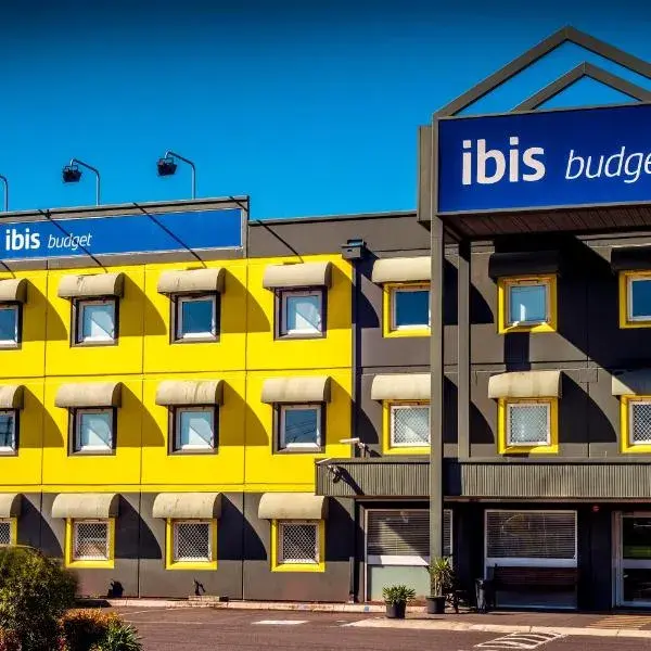 ibis Budget - Fawkner to Melbourne Airport premium and luxurious chauffeur service