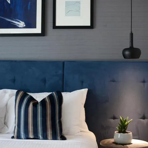 Mrs Banks Hotel to Sydney Airport (SYD) premium and luxurious chauffeur service