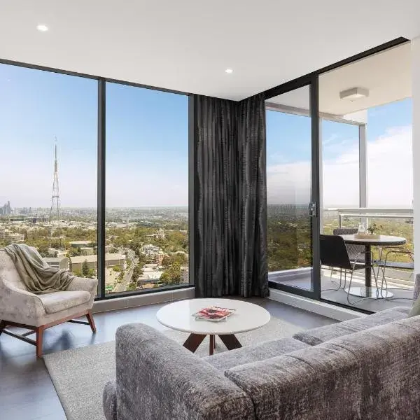 Meriton Suites Chatswood to Sydney Airport (SYD) premium and luxurious chauffeur service