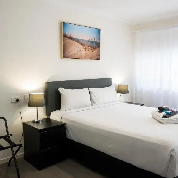 Petrie Mill Motel to Brisbane Airport (BNE) premium and luxurious chauffeur service