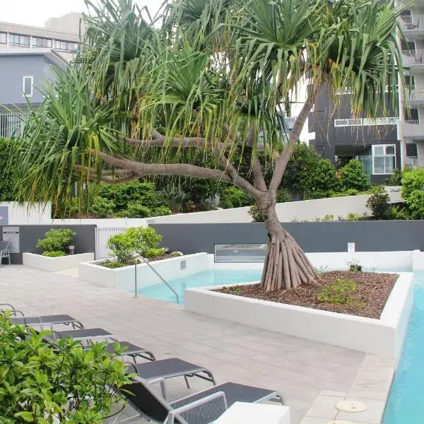 Story Apartments to Brisbane Airport (BNE) premium and luxurious chauffeur service