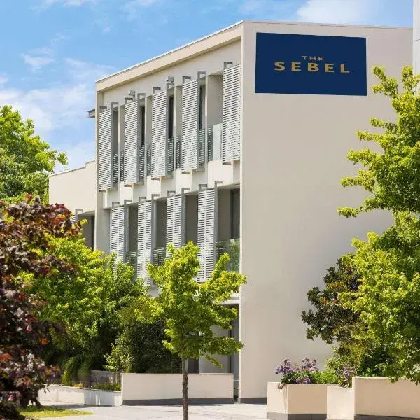 The Sebel Melbourne Kew to Melbourne Airport premium and luxurious chauffeur service