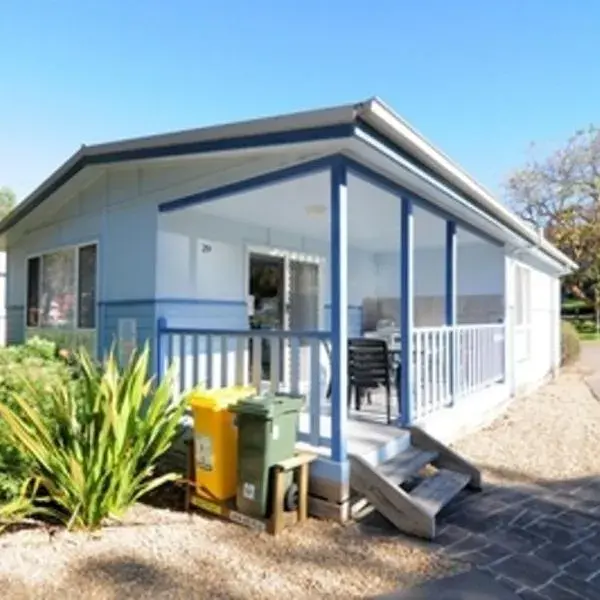 Kendalls Beach Holiday Park to Sydney Airport (SYD) premium and luxurious chauffeur service