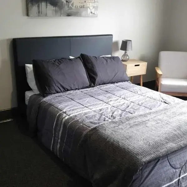 Club Hotel Warragul to Melbourne Airport premium and luxurious chauffeur service