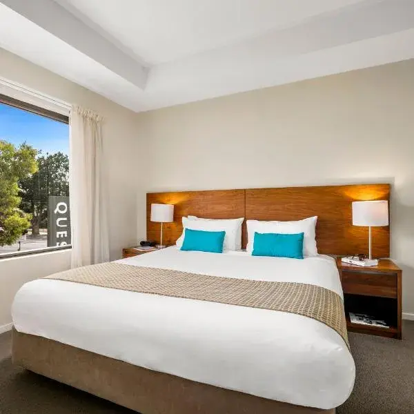 Quest Bendigo Central to Melbourne Airport premium and luxurious chauffeur service