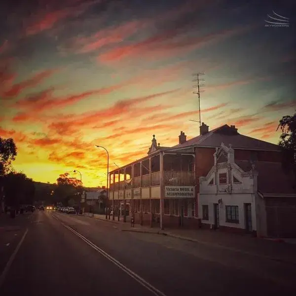 Victoria Hotel Toodyay to Perth Airport (PER) premium and luxurious chauffeur service