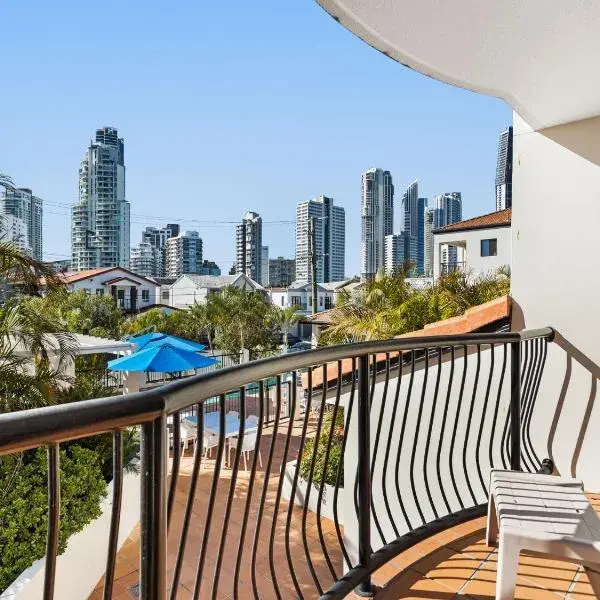 Chevron Palms by Gold Coast Premium to Brisbane Airport (BNE) premium and luxurious chauffeur service