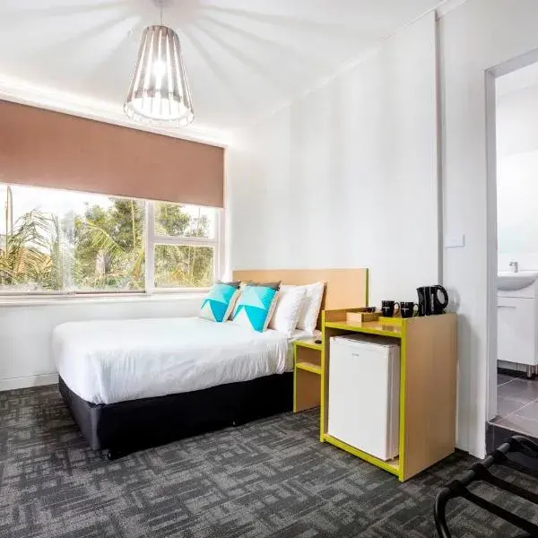 Nightcap at Caringbah Hotel to Sydney Airport (SYD) premium and luxurious chauffeur service
