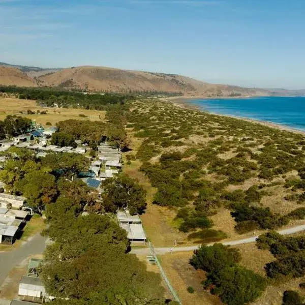 Beachside Holiday Park to Adelaide Airport (ADL) premium and luxurious chauffeur service