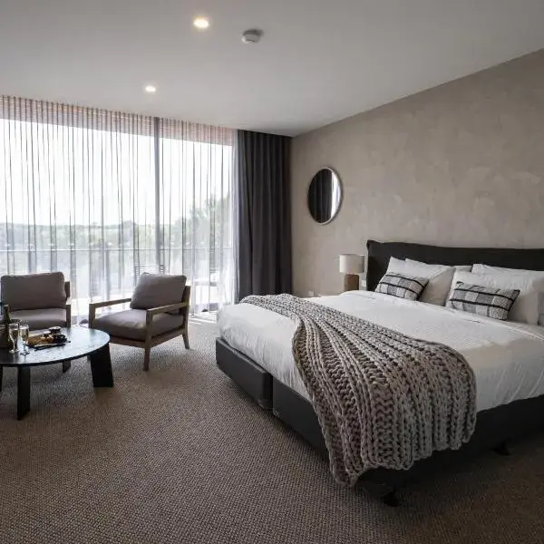 Links Lodge at The Dunes to Melbourne Airport premium and luxurious chauffeur service