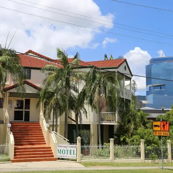 Toowong Central Motel Apartments to Brisbane Airport (BNE) premium and luxurious chauffeur service