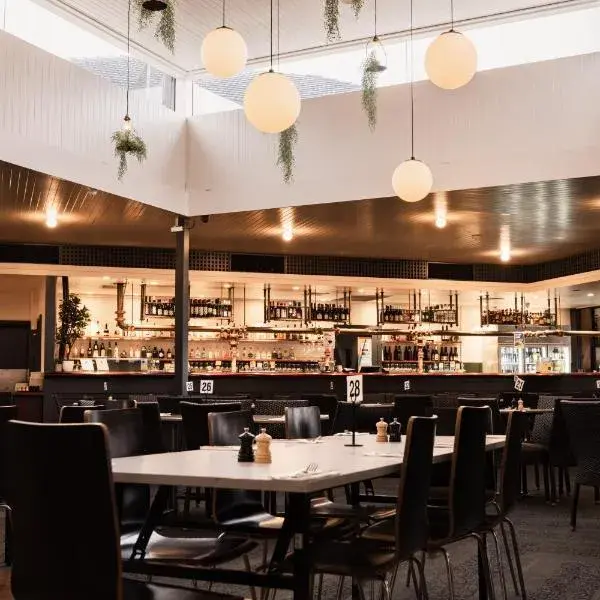 Barwon Heads Hotel to Melbourne Airport premium and luxurious chauffeur service