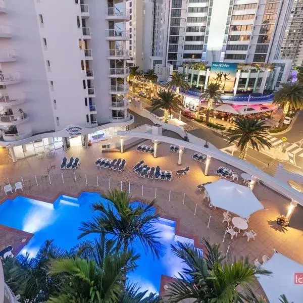 Broadbeach Holiday Apartments to Brisbane Airport (BNE) premium and luxurious chauffeur service