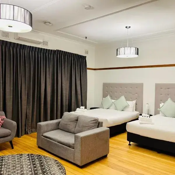 Guildford Hotel to Sydney Airport (SYD) premium and luxurious chauffeur service