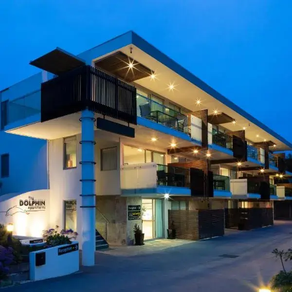 The Dolphin Apartments to Melbourne Airport premium and luxurious chauffeur service