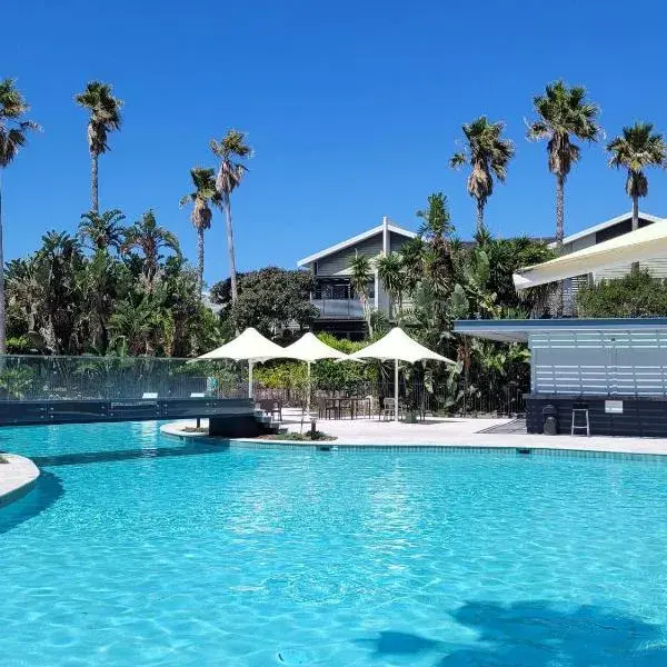 Pullman Magenta Shores Resort to Sydney Airport (SYD) premium and luxurious chauffeur service