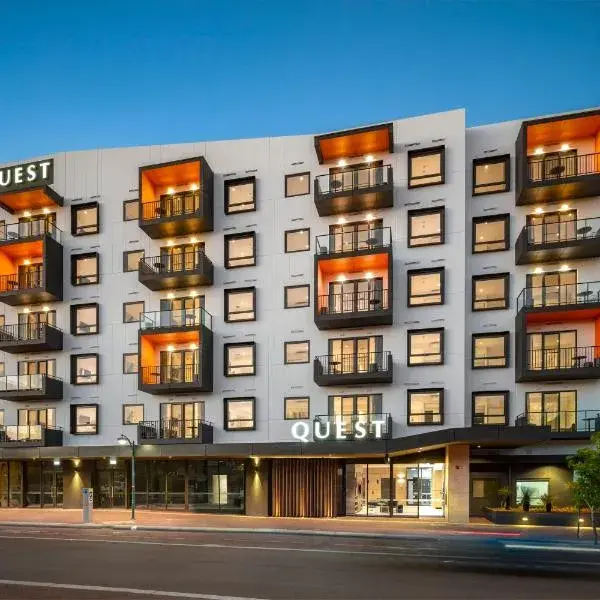 Quest Joondalup to Perth Airport (PER) premium and luxurious chauffeur service