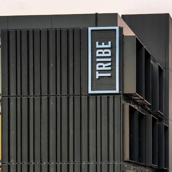 Tribe Perth Kings Park to Perth Airport (PER) premium and luxurious chauffeur service