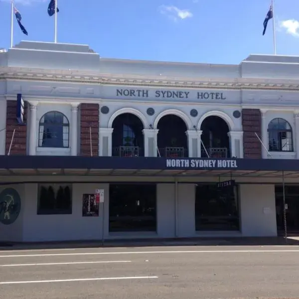 The North Sydney Hotel to Sydney Airport (SYD) premium and luxurious chauffeur service