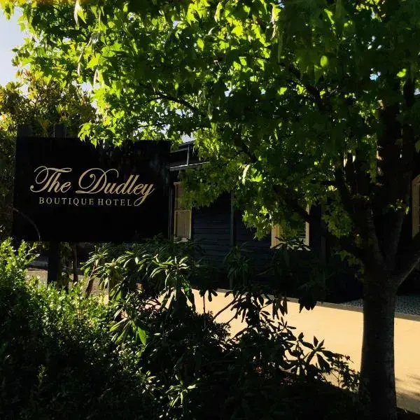 The Dudley Boutique Hotel to Melbourne Airport premium and luxurious chauffeur service