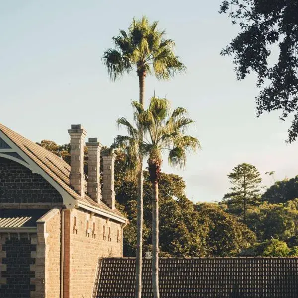 The Sebel Kiama to Sydney Airport (SYD) premium and luxurious chauffeur service
