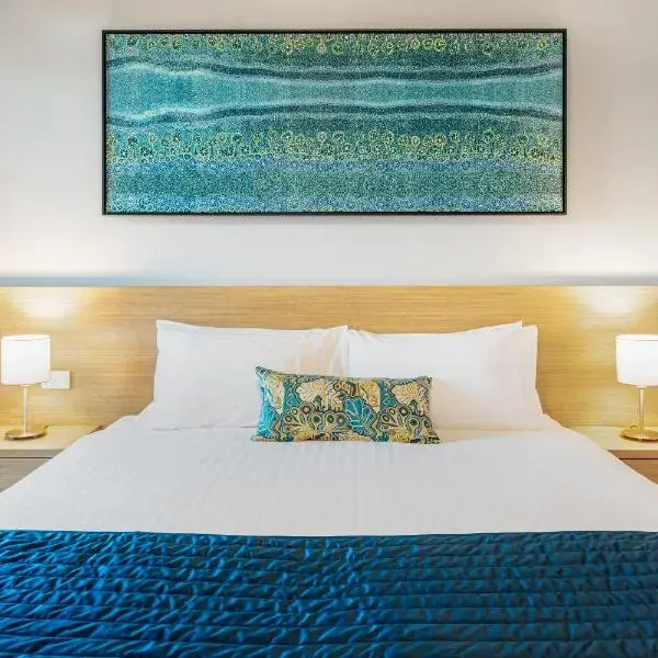 Nesuto Curtin Perth Hotel to Perth Airport (PER) premium and luxurious chauffeur service