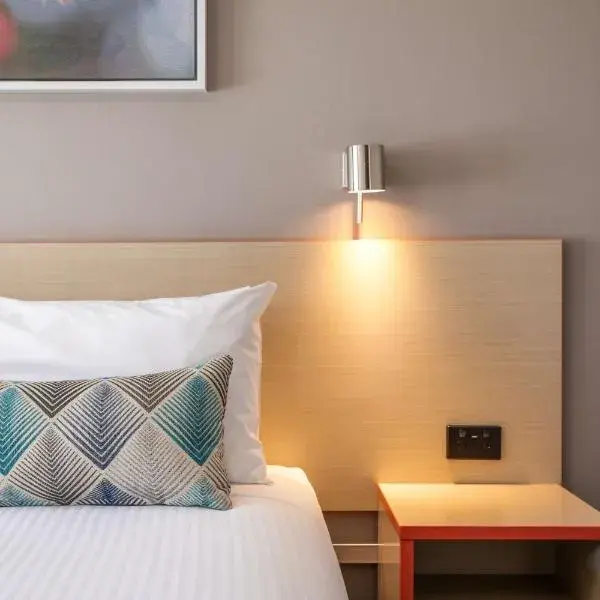 Nightcap at Ferntree Gully Hotel Motel to Melbourne Airport premium and luxurious chauffeur service