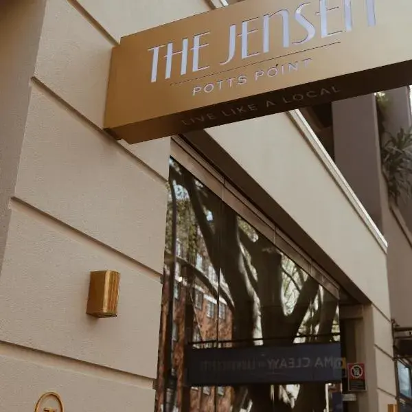 The Jensen Potts Point to Sydney Airport (SYD) premium and luxurious chauffeur service