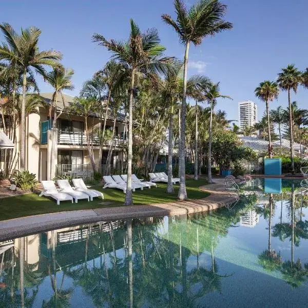 BreakFree Diamond Beach to Brisbane Airport (BNE) premium and luxurious chauffeur service