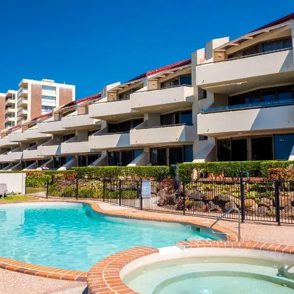 Sandrift Beachfront Apartments to Brisbane Airport (BNE) premium and luxurious chauffeur service