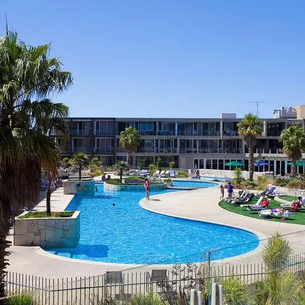 Resort Hotel Room 273 to Melbourne Airport premium and luxurious chauffeur service