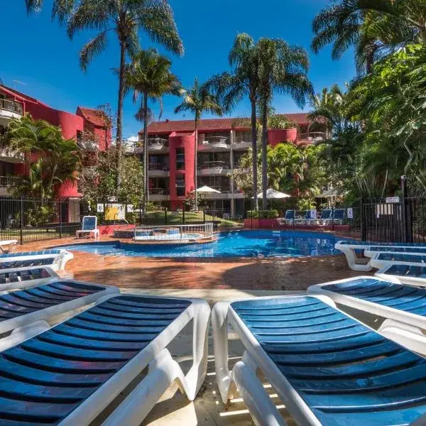 Enderley Gardens Resort to Brisbane Airport (BNE) premium and luxurious chauffeur service