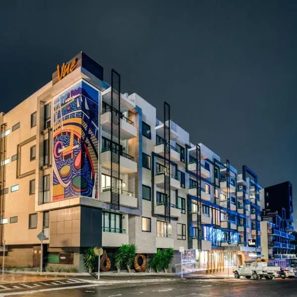 Oaks Vue Suites Geelong to Melbourne Airport premium and luxurious chauffeur service