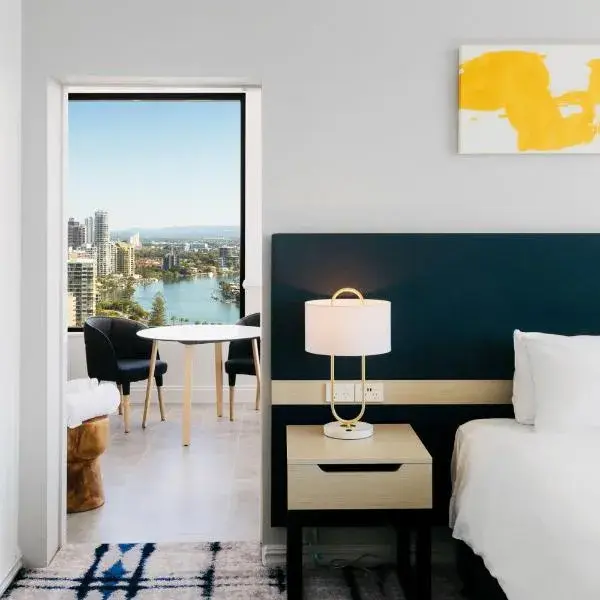 voco Gold Coast by IHG to Brisbane Airport (BNE) premium and luxurious chauffeur service