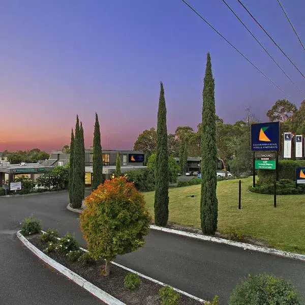 Knox International Hotel and Apartments to Melbourne Airport premium and luxurious chauffeur service