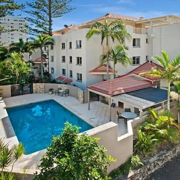 Beachcomber on the Spit to Brisbane Airport (BNE) premium and luxurious chauffeur service